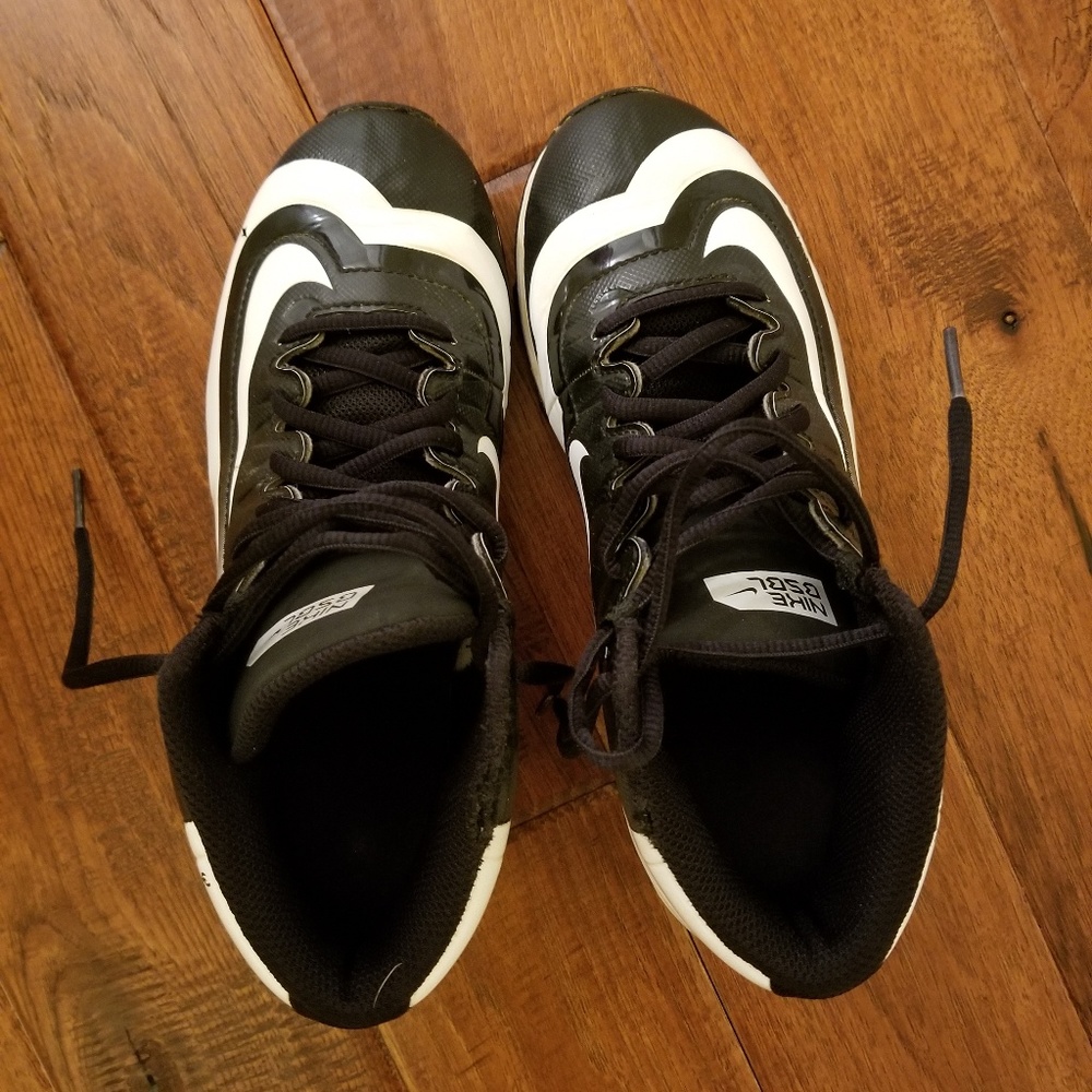 Kids nike baseball cleats
